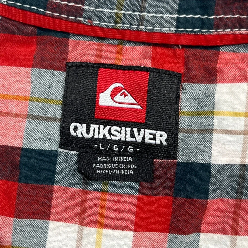 Quiksilver Plaid Button Up Shirt Mens Large Red White Black‎ Short Sleeve Surf
